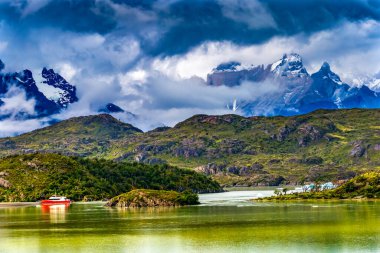 Kar Dağları Torres del Paine Gölü Ulusal Parkı Patagonya Şili