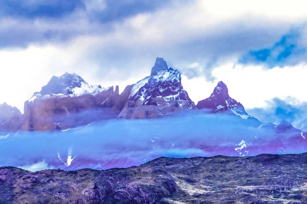 Pijnhorens Drie Granieten Pieken Wolken Torres Del Paine Nationaal Park — Stockfoto
