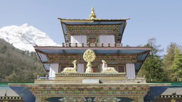 修道院在村庄 Lho, 尼泊尔. — 图库视频影像