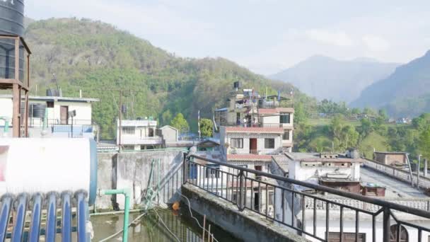 Nepalese stad Besisahar. 'S morgens tijd. — Stockvideo