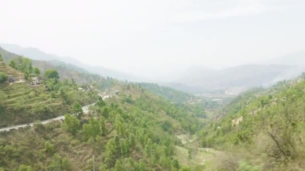 Vista del camino en autobús desde Pokhara a Katmandú, Nepal . — Vídeos de Stock