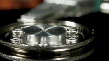 Sabit disk sürücüsünde dönüş tablo, makro çekim.