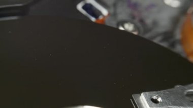 Sabit disk sürücüsünde dönüş tablo, makro çekim