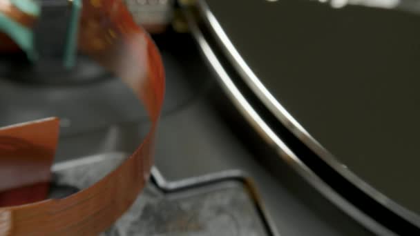 Hard disk drive on the rotation table, macro shot — Stock Video