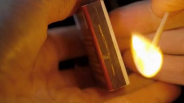 Kibrit, kibrit kutusu için ateşleme maçlar için grev yakın çekim görünümü eşleşir