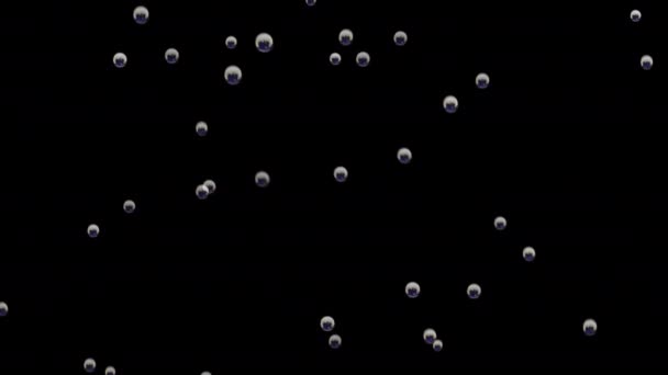 Bulles transparentes montent sous l'eau sur fond noir — Video