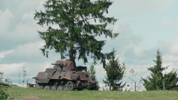 Rusty destroyed tank on the battlefield after the second world war — Stock Video