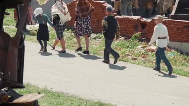 Minsk, Weißrussland - 03. Juli 2019: wwii historische militärische Wiederaufbauschlacht. — Stockvideo