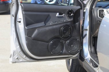 Yoshkar-Ola, Rusya, 11 Ağustos 2018: Auto Sergisi - otomatik ses yarışması. Arabada ses basıncı şampiyonada.