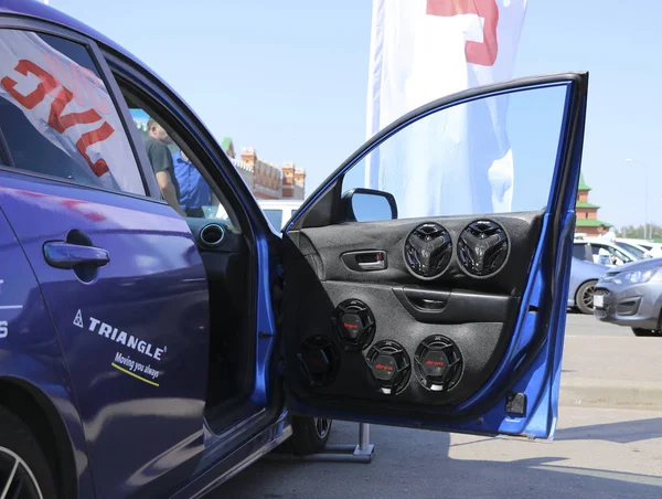 Yoshkar-Ola, Rusya, 11 Ağustos 2018: Auto Sergisi - otomatik ses yarışması. Arabada ses basıncı şampiyonada.