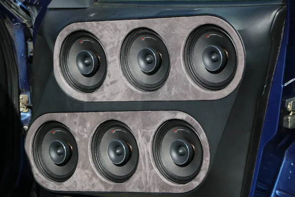 Kazan, Rusya, 29 Nisan 2018: Otomobil Fuarı - otomatik ses 2018.