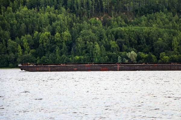 Old Rusty Barge Slowly Floats River — Stock Photo, Image