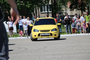 Yoshkar-Ola, Rusya, 17 Haziran 2018: Oto ve Motosiklet Fuarı - Festivali - Yo Zirvesi 2018 - otomatik gösterme