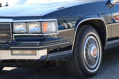 Yoshkar-Ola, Rusya, 17 Haziran 2018: Oto ve Motosiklet Fuarı - Festivali - Yo Zirvesi 2018 - Cadillac