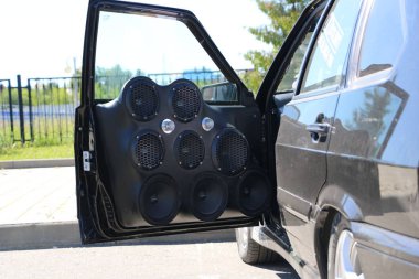 Yoshkar-Ola, Rusya Federasyonu, 17 Haziran 2018: Oto ve Motosiklet Fuarı - Festivali - Yo Zirvesi 2018 - Autosound