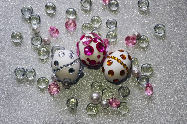 Easter Composition Flatlay Easter Eggs Decorated Shiny Rhinestones Silver Background — Stock Photo, Image