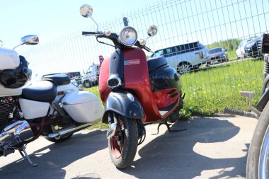 Kazan, Rusya, 26 Mayıs 2018: Motosiklet sezonu - otomatik-motor gösteri açılışı. Farlar, farları ve yan dönüş sinyalleri motosiklet.