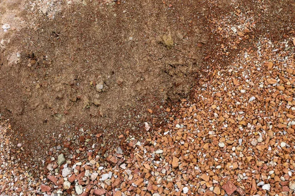 Textura de diferentes camadas de argila subterrânea em pedreira de argila após estudo geológico do solo . — Fotografia de Stock