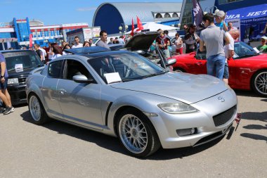 Yoshkar-Ola, Rusya, 02 Haziran, 2019: oto ve motosiklet Sergisi-Festival-yo Summit 2019-Autoshow-nadir, ayarlı ve alışılmadık araçların Sergisi.