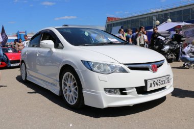 Yoshkar-Ola, Rusya, 02 Haziran, 2019: oto ve motosiklet Sergisi-Festival-yo Summit 2019-Autoshow-nadir, ayarlı ve alışılmadık araçların Sergisi.