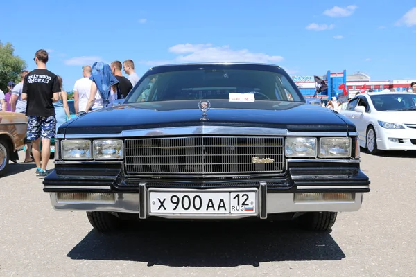 Yoshkar-Ola, Rusland, 02 juni, 2019: auto en motor Exhibiti — Stockfoto