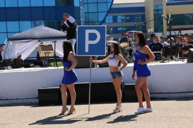 Yoshkar-Ola, Rusya, Haziran 02, 2019: Araba ve motor sergisi