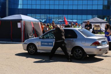 Yoshkar-Ola, Rusya, Haziran 02, 2019: Araba ve motor sergisi