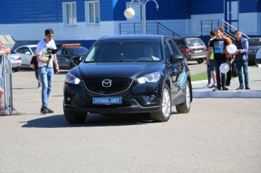 Yoshkar-Ola, Rusya, Haziran 02, 2019: Araba ve motor sergisi