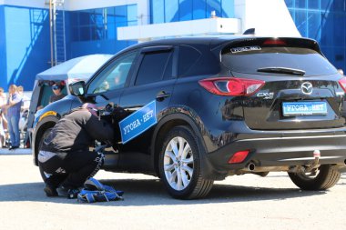 Yoshkar-Ola, Rusya, Haziran 02, 2019: Araba ve motor sergisi