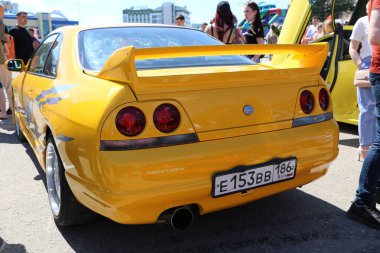 Yoshkar-Ola, Rusya, 02 Haziran 2019: oto ve Motosiklet Fuarı