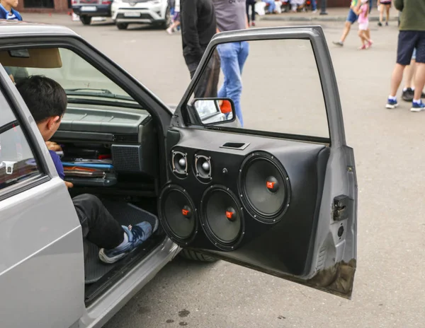 YOSHKAR-OLA, RÚSSIA, 10 de AGOSTO de 2019: Festival de Autosom dedicado ao dia da cidade — Fotografia de Stock