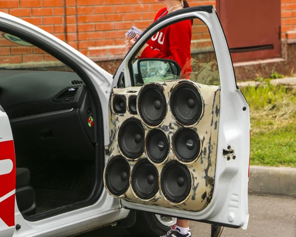 Yoshkar-ola, russland, 10. august 2019: autosound festival gewidmet dem tag der stadt — Stockfoto