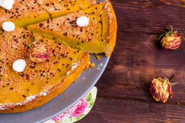 Balkabağı turtası düzlüğü. Geleneksel Şükran Günü Tatlısı. Sonbahar Gıda Arkaplanı. Üst Görünüm Ekim Pastası.
