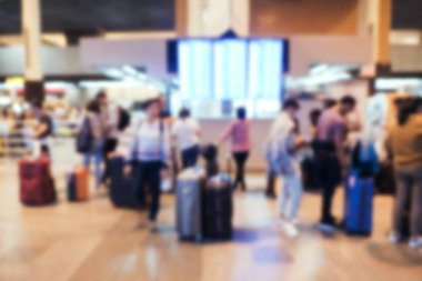 Havaalanı terminal iç bulanık yolcu