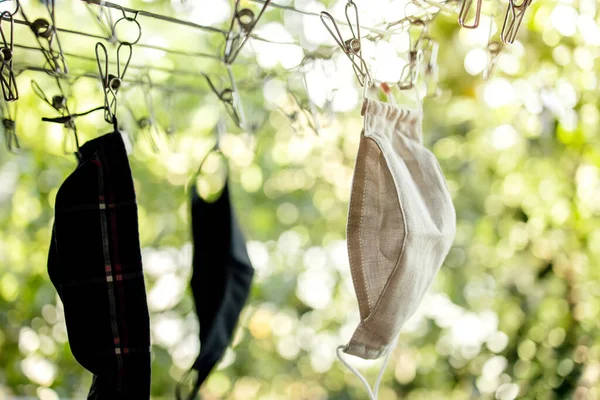 Organic Cotton Face Mask Hanging Clothesline Fabric Washable Mask Wash — Stock Photo, Image