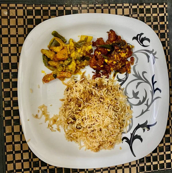 Hyderabad Veg Dum Biryani Kuřecím Hranolkem Zeleninou Mix Kari Podává — Stock fotografie