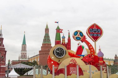 Moskova, Rusya-28 Eylül 2017: FIFA Dünya Kupası başlamadan önce geri sayım Izleyin 2018 Manezh meydanında
