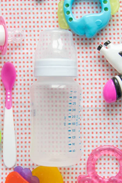 Pembe desenli bebek aksesuarları