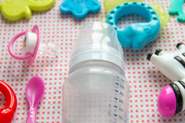 Pembe desenli bebek aksesuarları