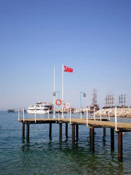 Muelle Con Vistas Yate 155 Playa Kemer Turquía —  Fotos de Stock