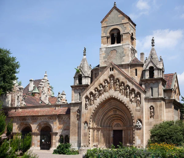 Gyönyörű Kápolna Vajdunyad Várában Magyarország Budapest — Stock Fotó