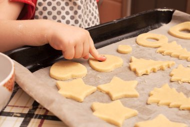 Masada kuru üzümlü ev yapımı kurabiyeler..