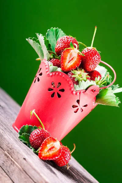 Verse Aardbeien Houten Tafel — Stockfoto