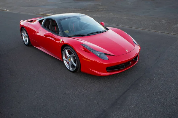 Junio 2018 Eugene Una Vista Aérea Ferrari 458 Rojo Sentado —  Fotos de Stock