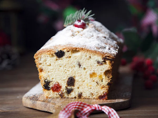 Gâteau Noël Traditionnel Avec Des Fruits Secs Noix Baies Sur — Photo