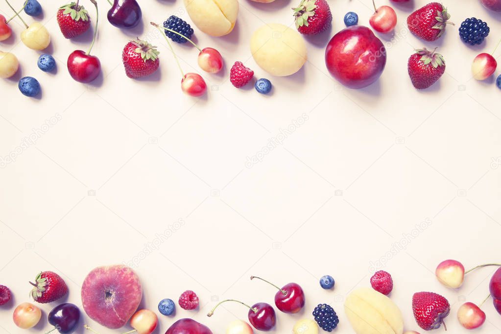 Berry and fruit food frame.