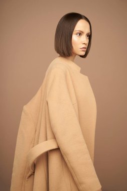 Bej ceket moda güzel bayan