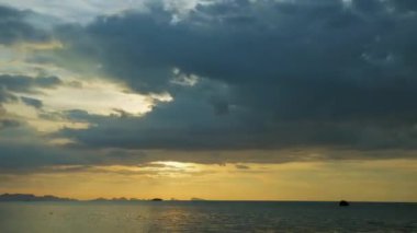Koh Samui gün batımı. Tayland. Hızlandırılmış