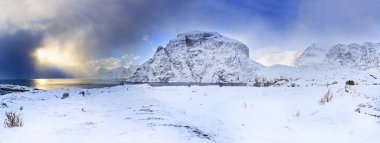 Lofoten Adaları west sonuna yakın bir i Lofoten Köyü, Norveç