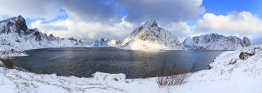 Lofoten Adaları west sonuna yakın bir i Lofoten Köyü, Norveç